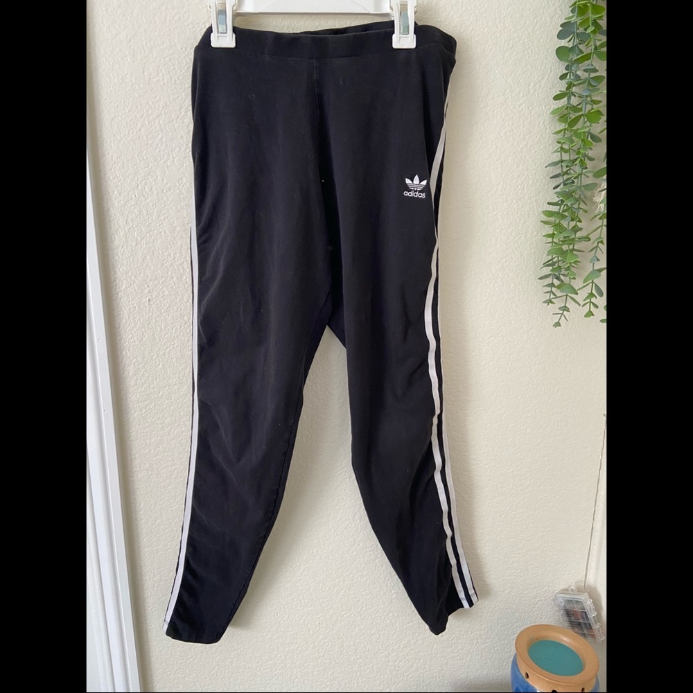 Adidas 3 stripped leggings